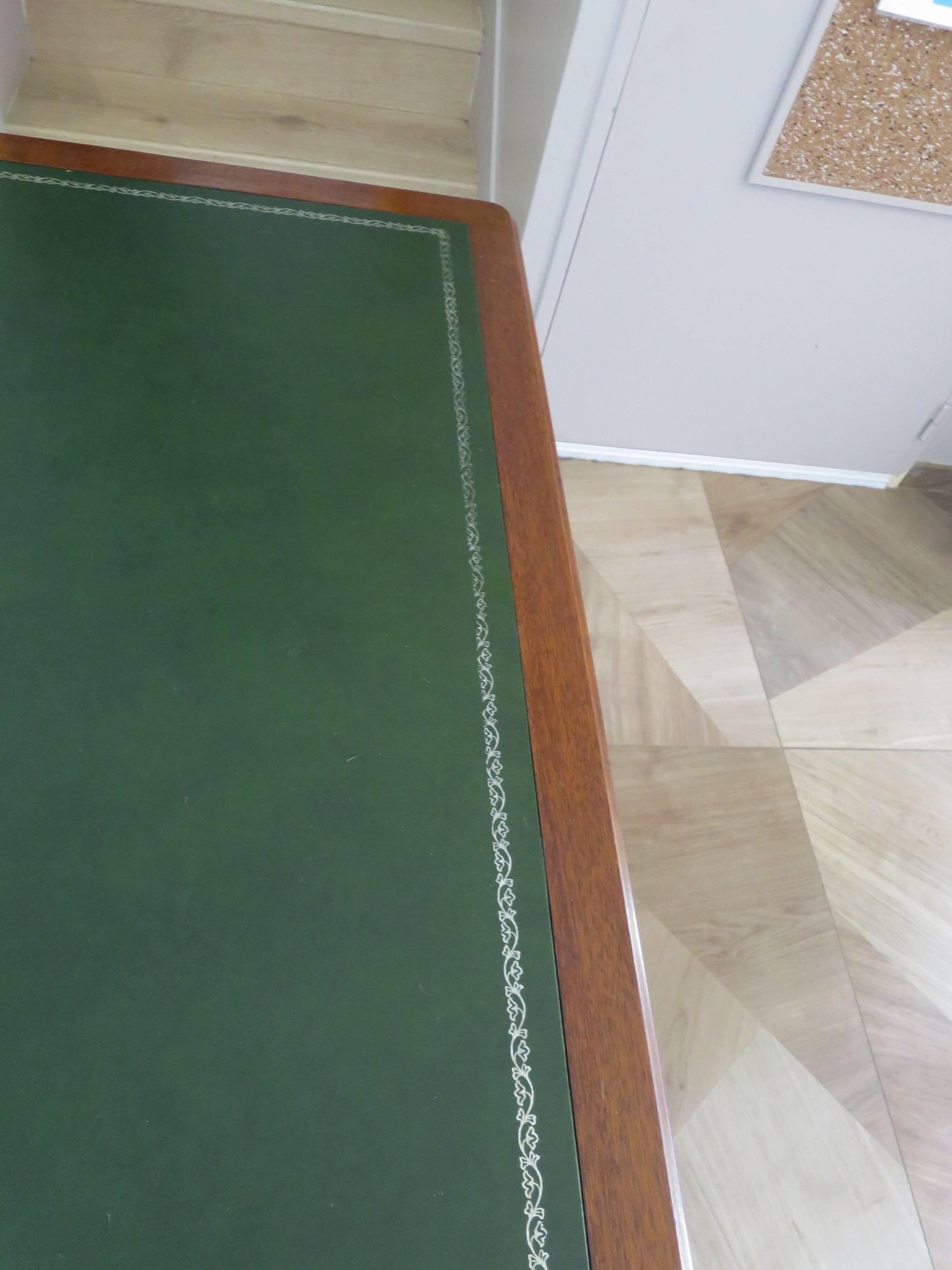 Minister's desk in Louis Philippe style – 2 drawers – cherry wood – green writing pad