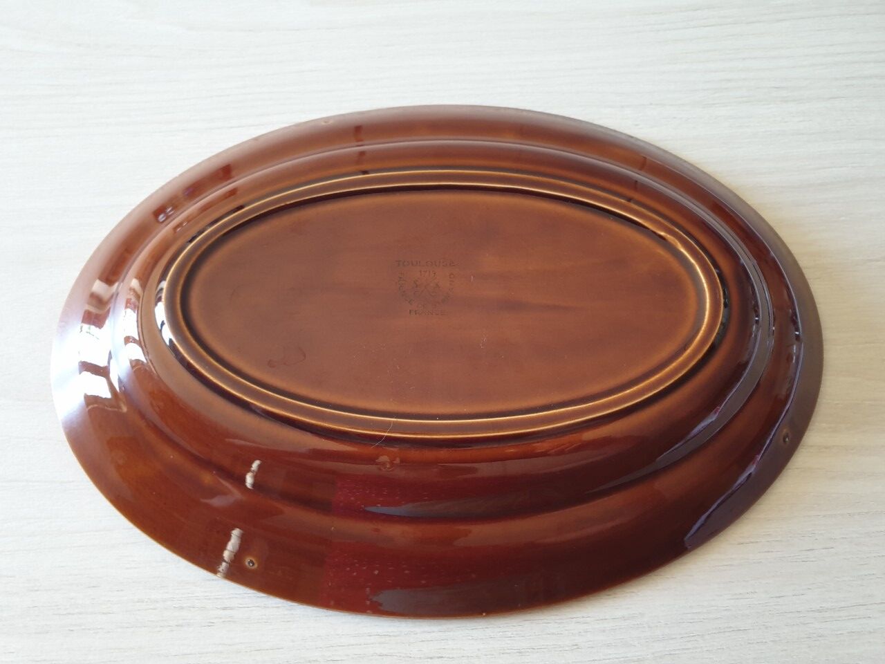 Oval dish St Amand