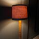 Lampadaire vintage tripode en rotin