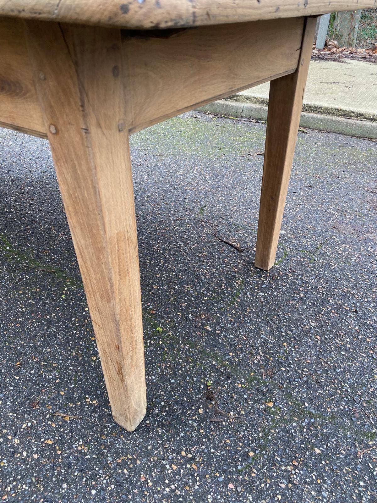 Table de ferme rénovée en chêne massif du 18ème avec tiroir 220cm