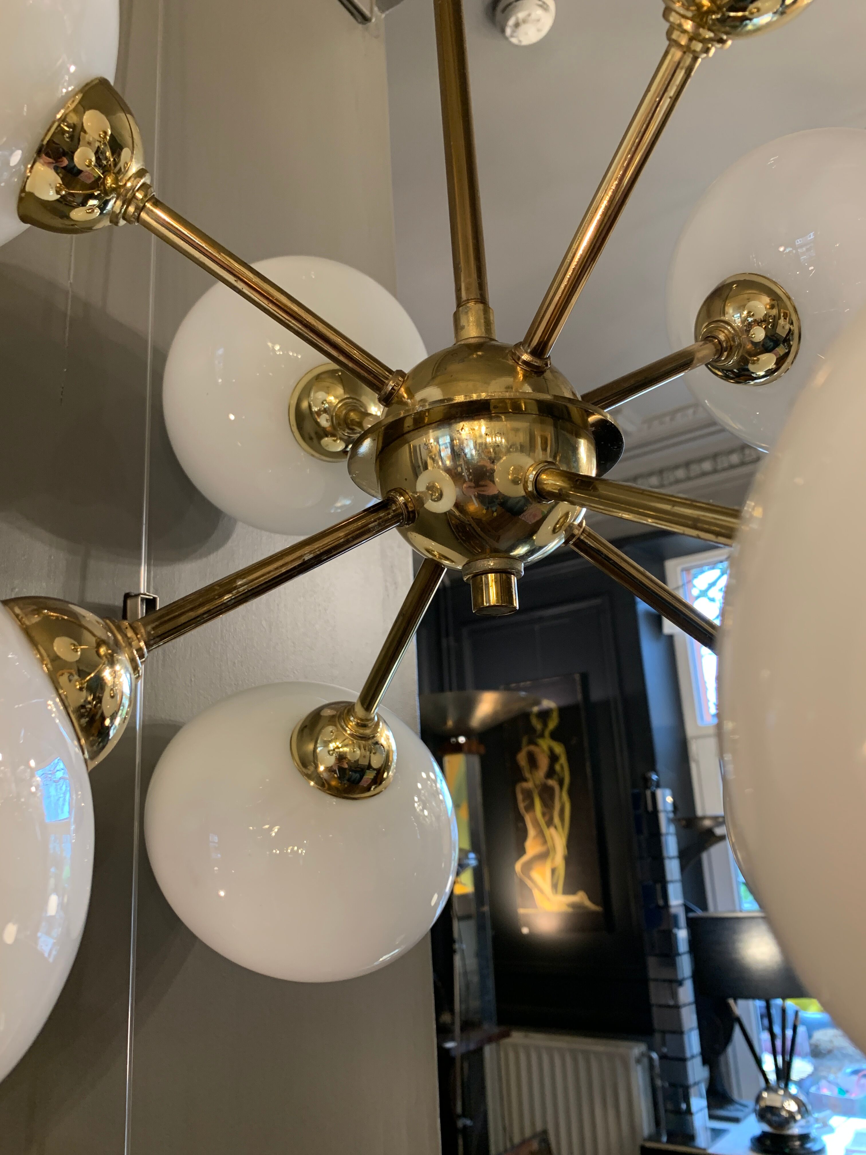 Chandelier pendant lamp design sputnik in golden brass, 8 globes balls opaline glass, ca 1970s