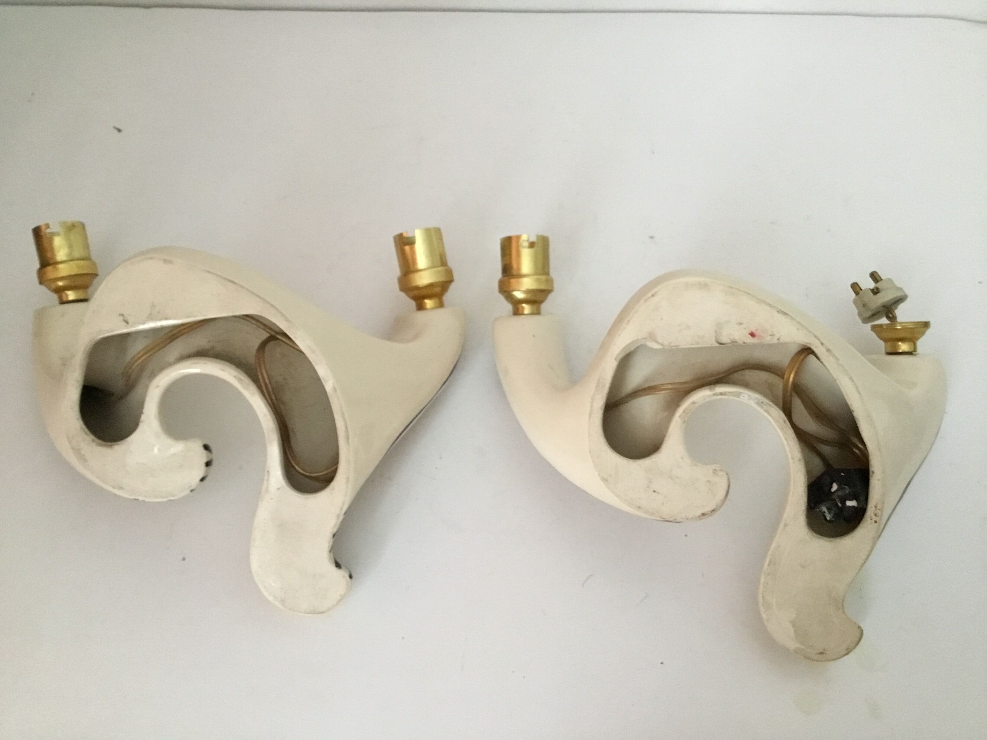 Wall light in vintage earthenware