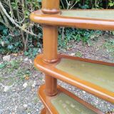 Escalier de bibliothèque ancien