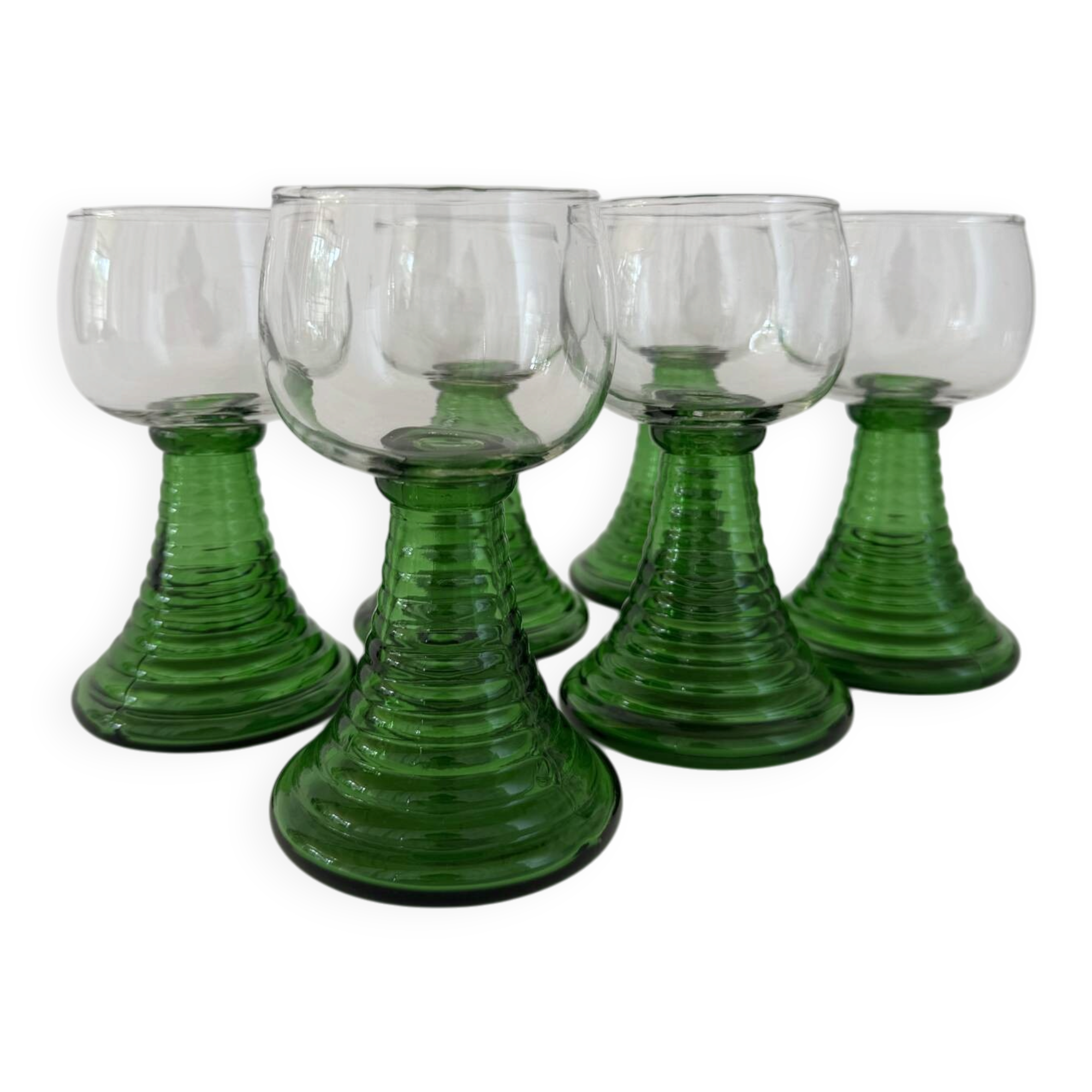 Un ensemble de 6 verres à vin vintage MCM en forme de ruche verte.