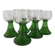 Un ensemble de 6 verres à vin vintage MCM en forme de ruche verte.