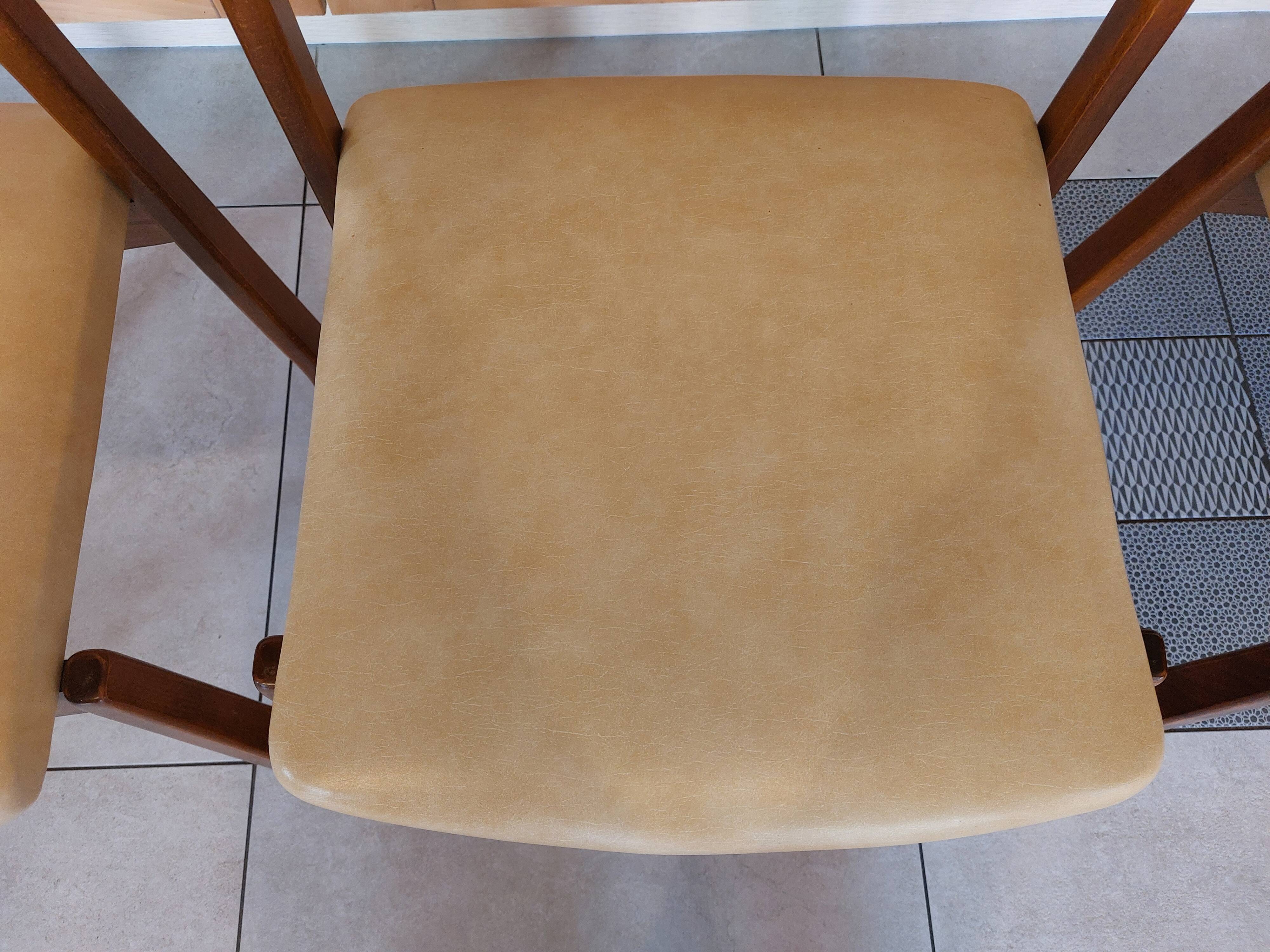 4 sled chairs, vintage