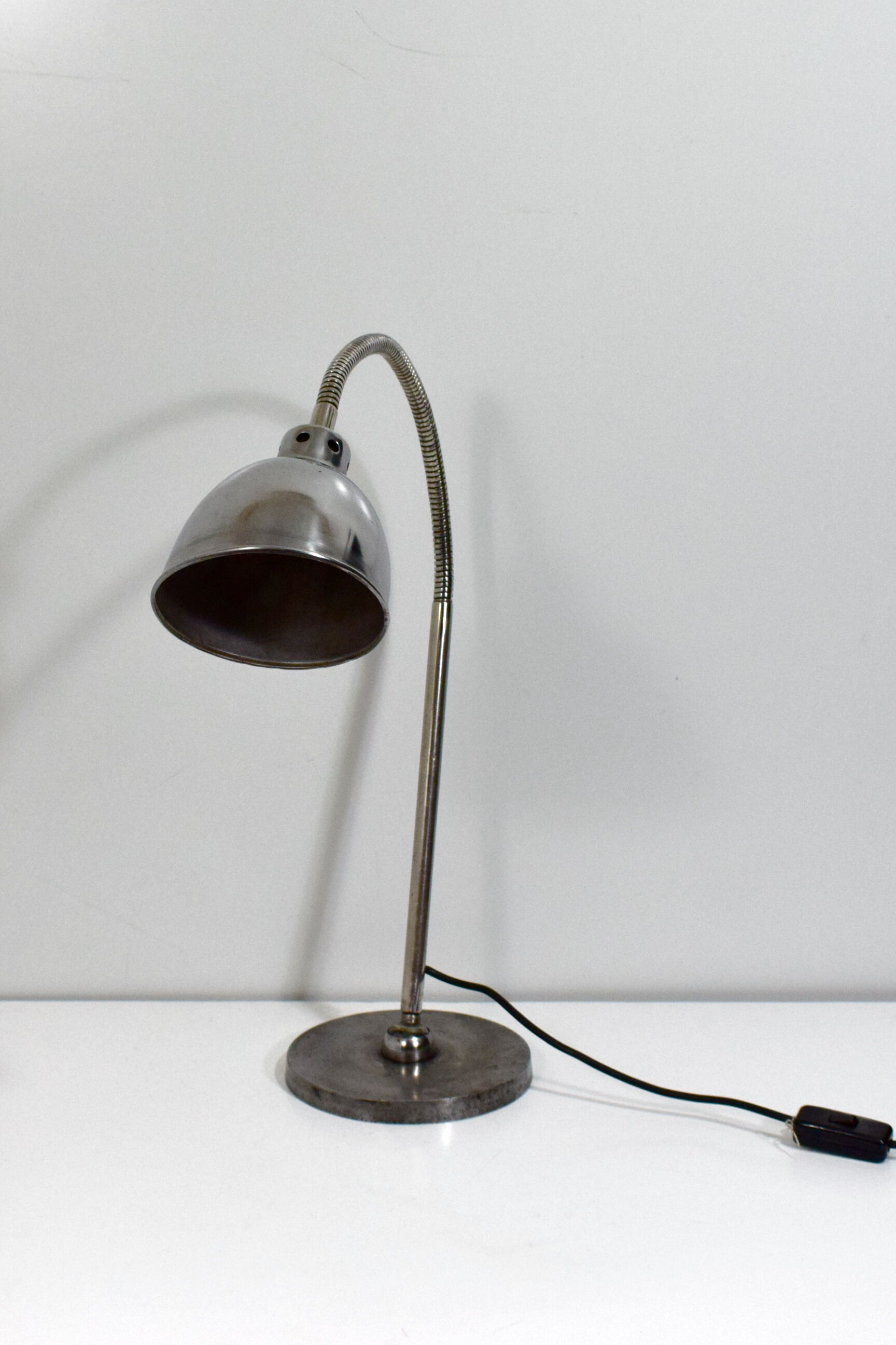 Hala bauhaus modernist lamp