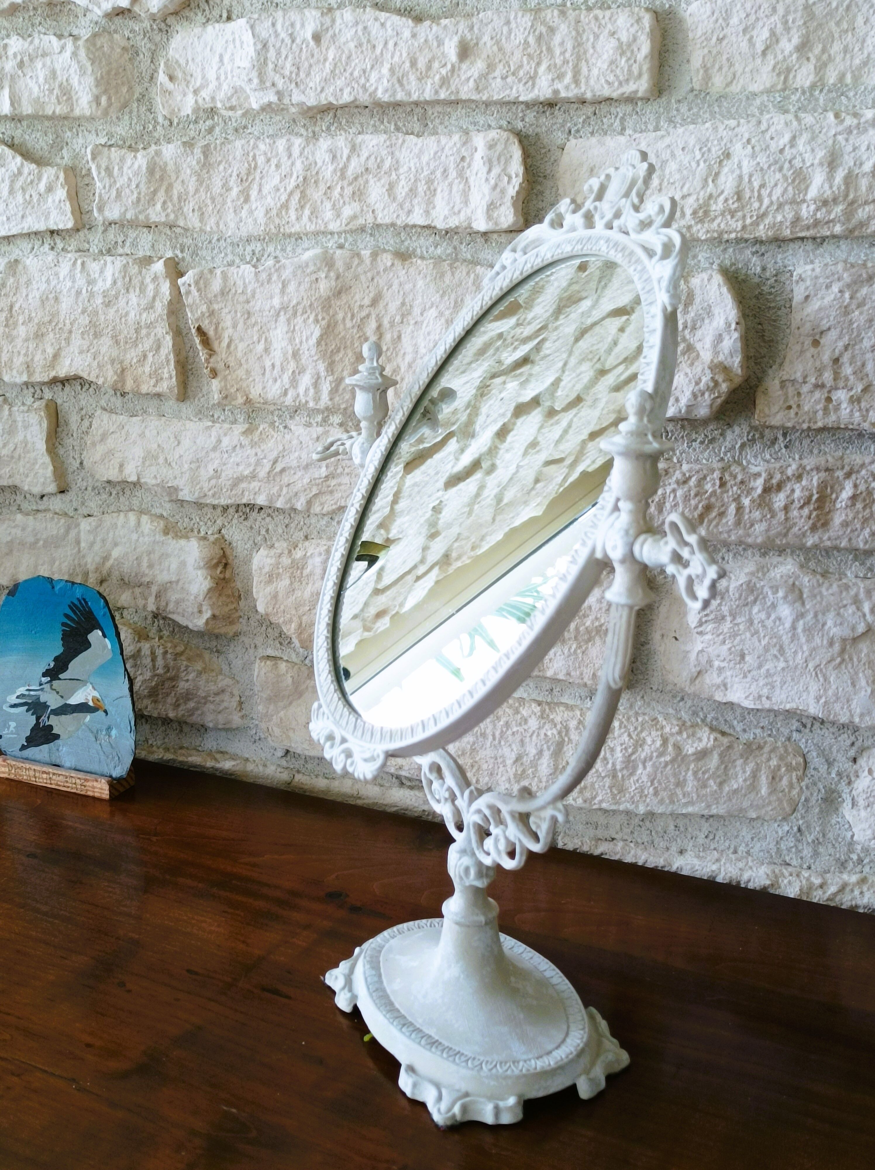 White table psyche mirror