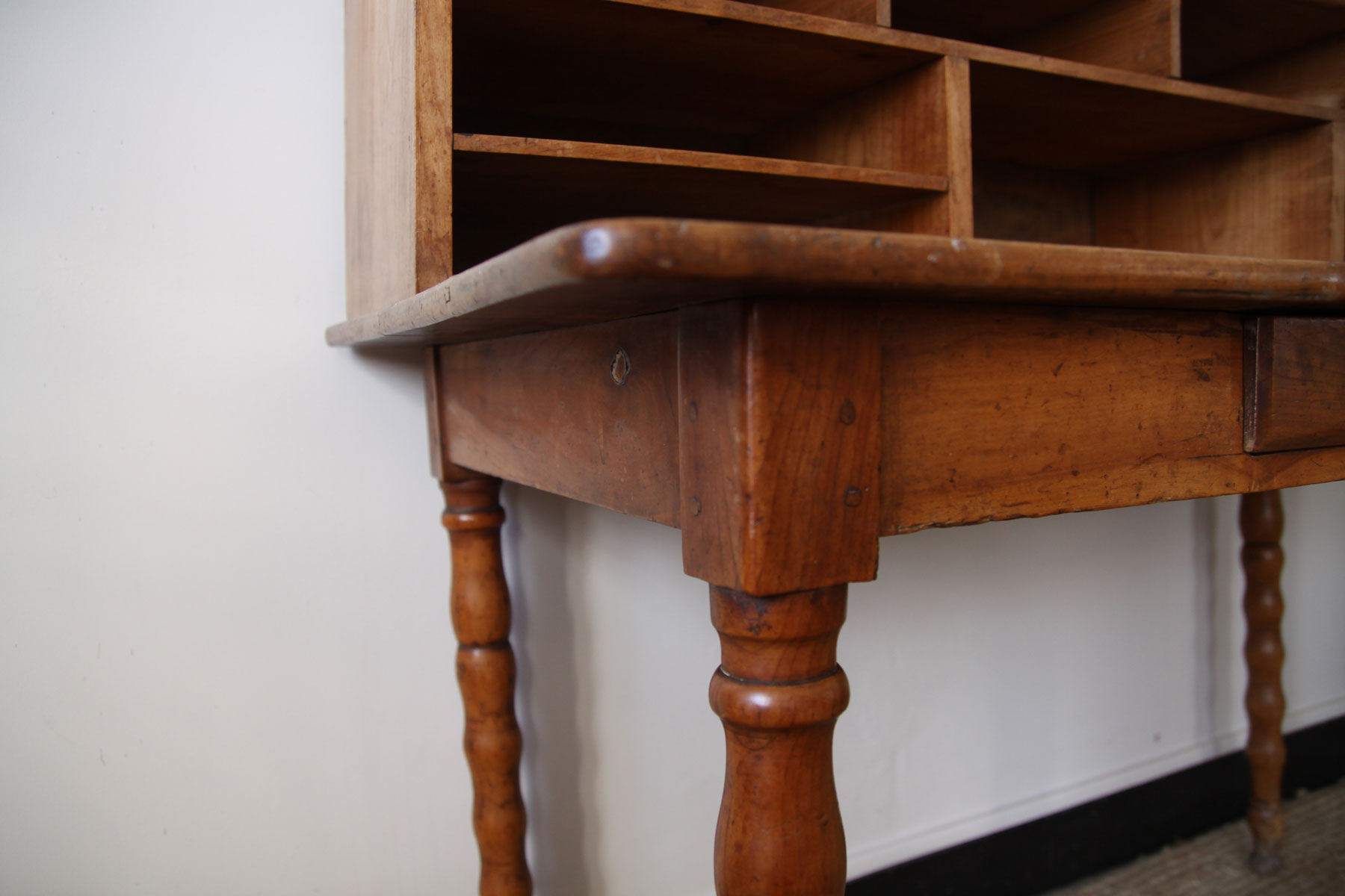 Bureau secrétaire en bois