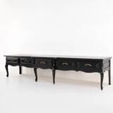 Buffet bas noir de style Louis XV français du XXe siècle