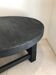 Table basse ronde finition bois brulé, shou-sugi-ban