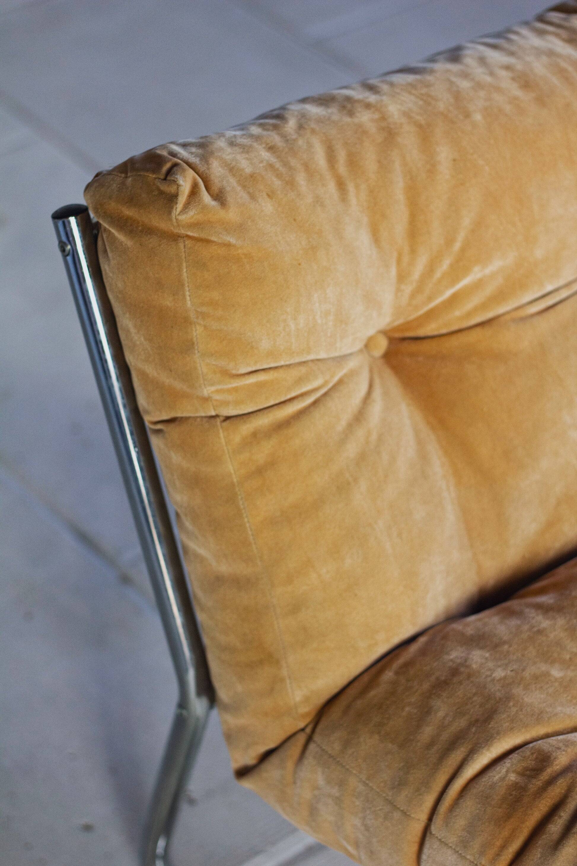 Vintage "Pixi" style armchair in velvet and chrome, 1970