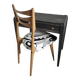 Bureau avec moulures, ancienne patine