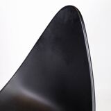 Set Of Four Dining Chairs Model 3110 Made In Black By Arne Jacobsen For Fritz Hansen From 2016s