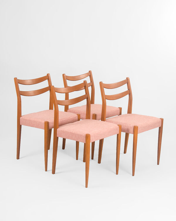 Ensemble De 8 Chaises Danoises Du milieu Du Siècle