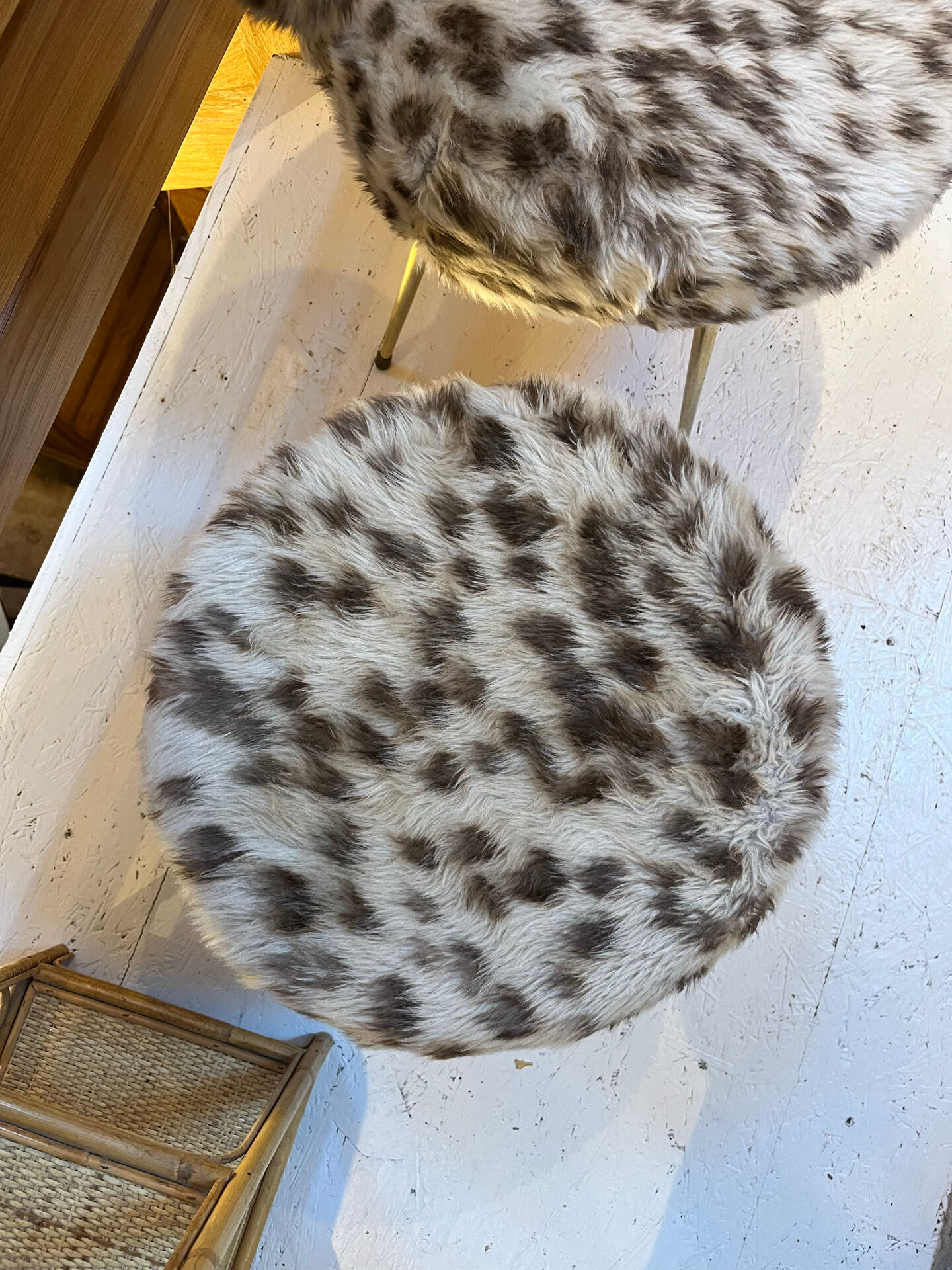 Chair and pouf Pelfran