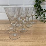 Set of 8 engraved wine glasses
