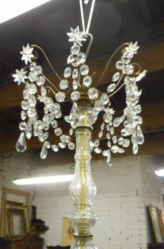 8-bulb string chandelier with crystal drops