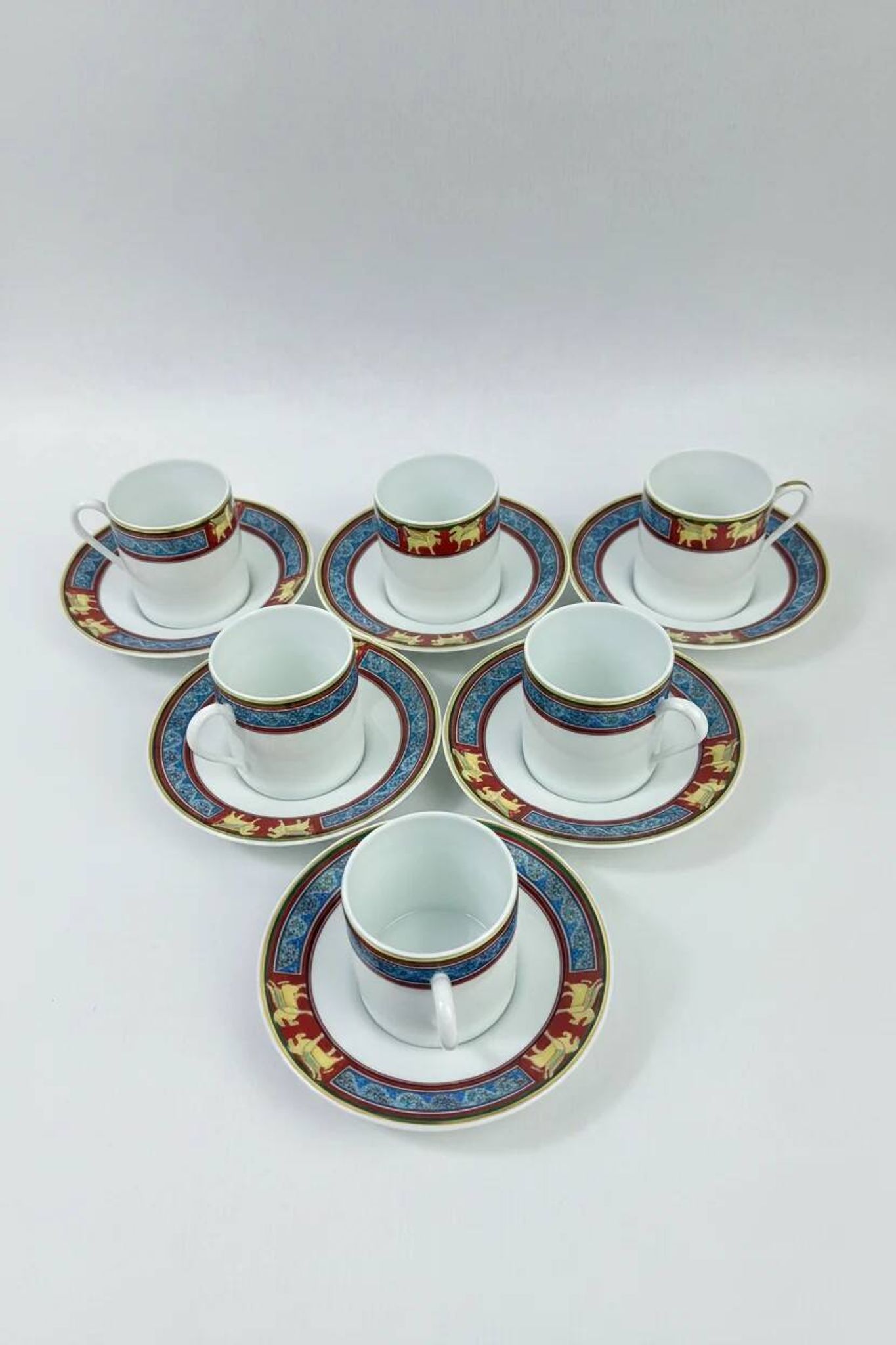 Raynaud Limoges — Six porcelain coffee cups, Pégase model