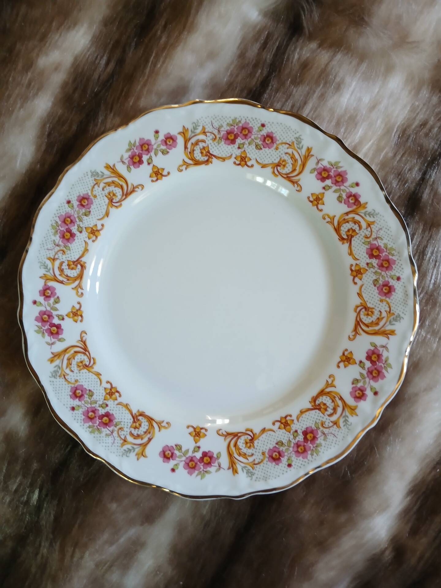 21 mismatched vintage dessert plates