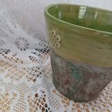 Pot / plant or flower in terracotta