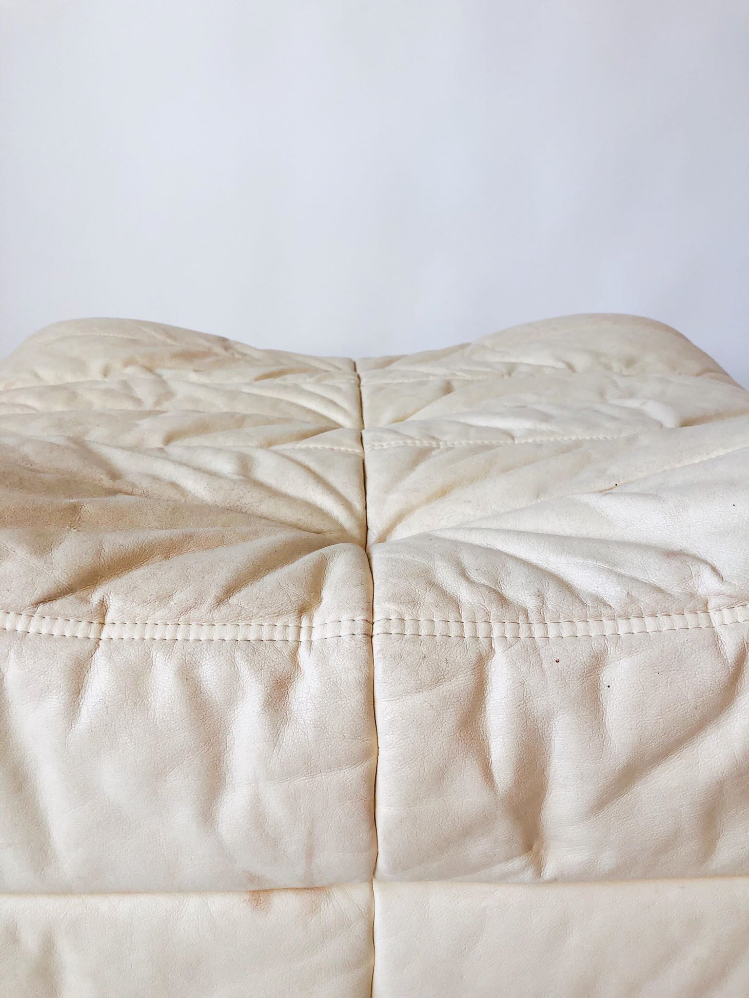 Pouf Togo by Michel Ducaroy for Ligne Roset