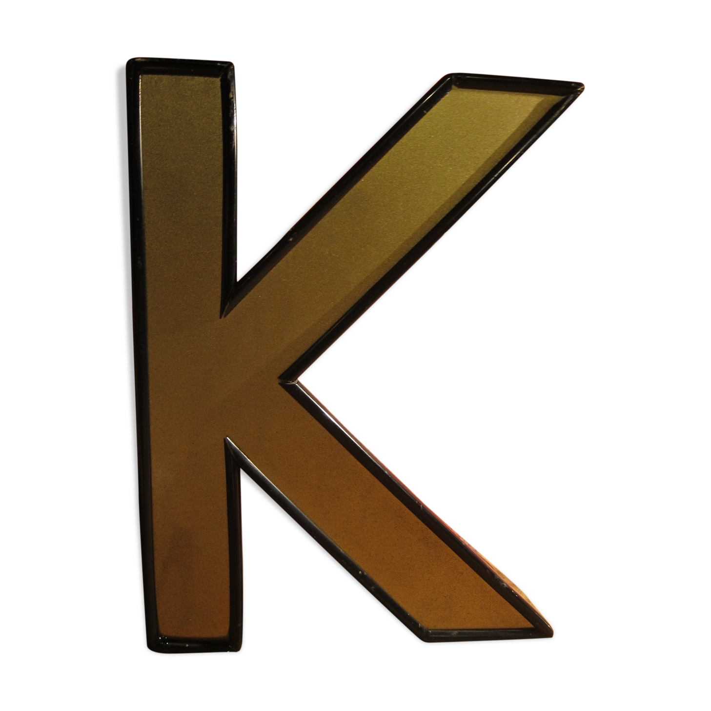Teaches letter K vintage gold outlined in black format 15 x 21 cm