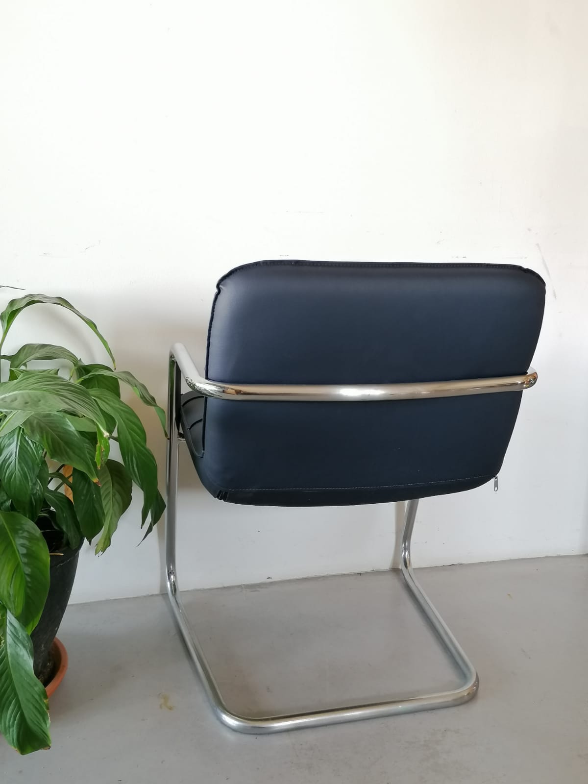Airborne Storm model armchair