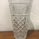 Vase in pure crystal