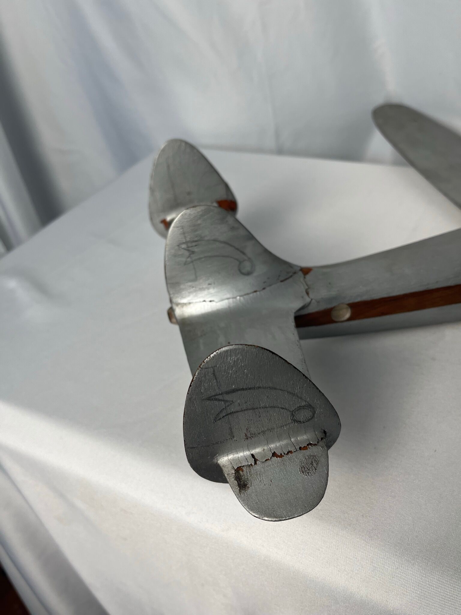 Model airplane Constellation in wood 1960