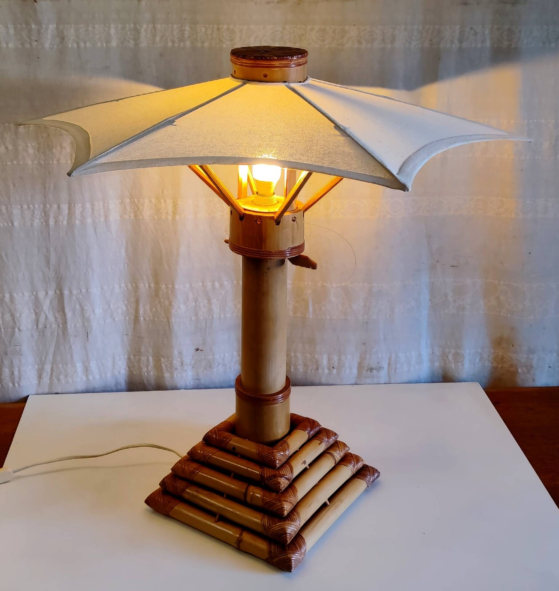 Lampe à poser en bambou, 70's