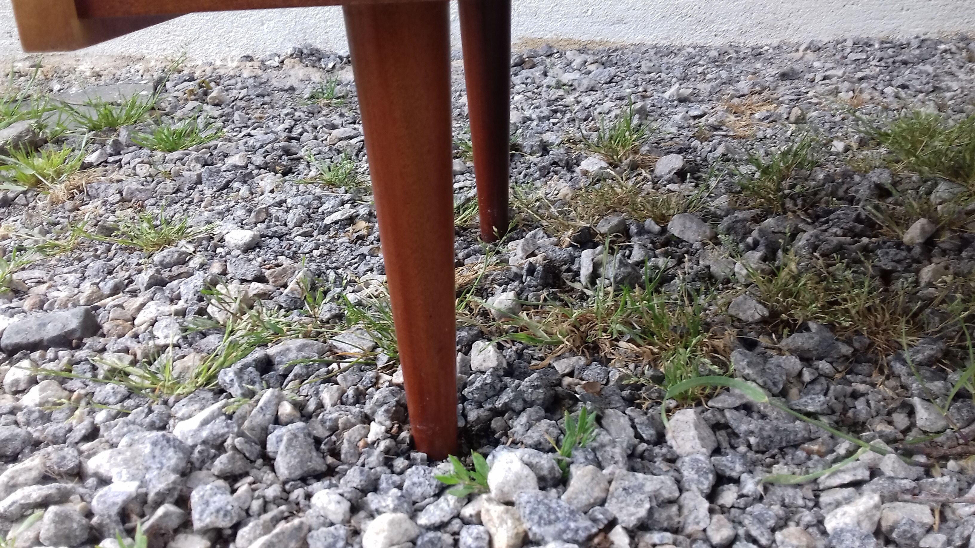 Secretary feet spindles