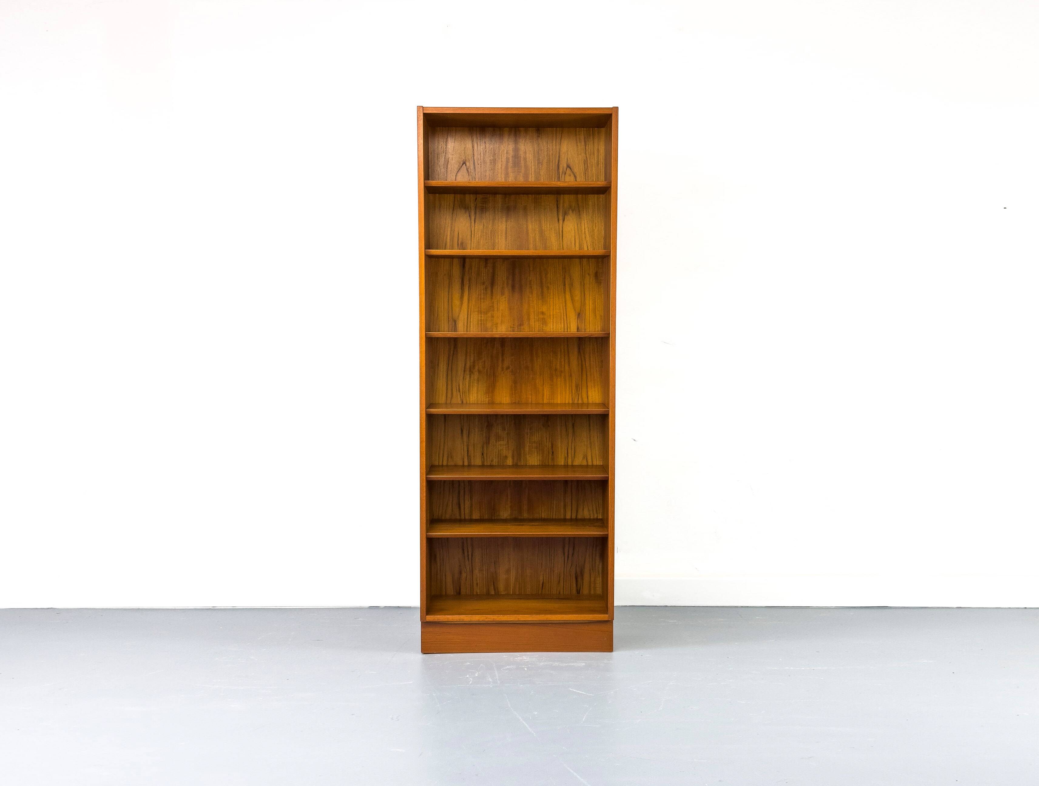 Vintage Teak Bookshelf by Carlo Jensen for Hundevad & Co., 1960s