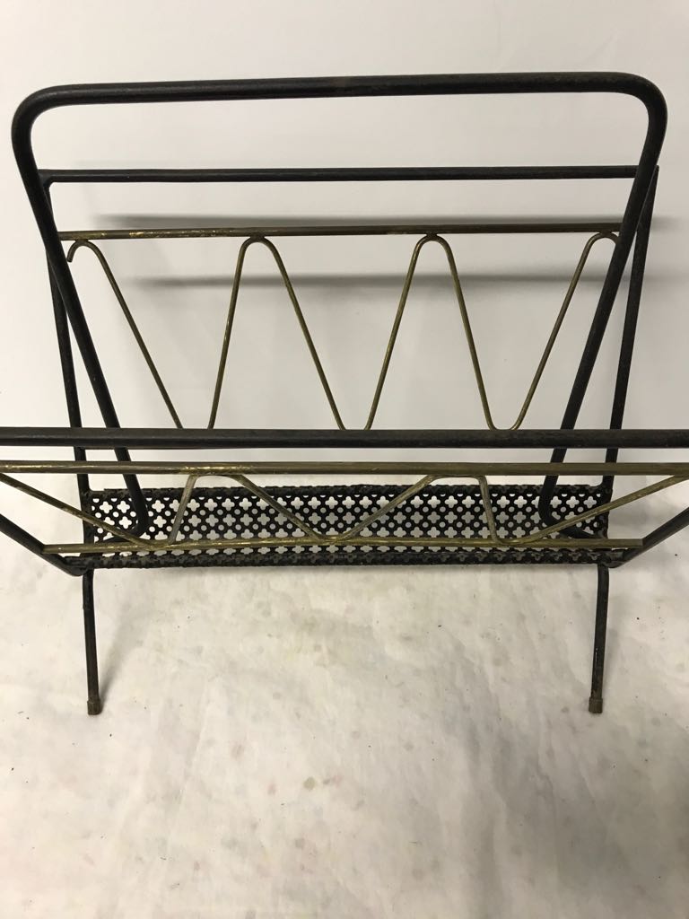 Metal black and gold magazine rack