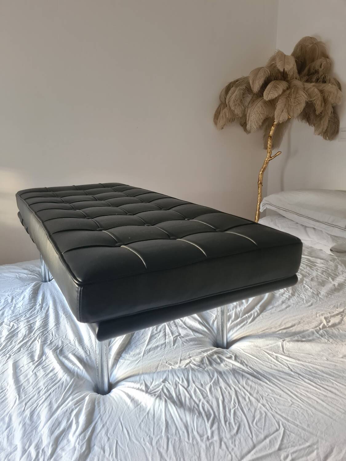 Barcelona black full grain bench