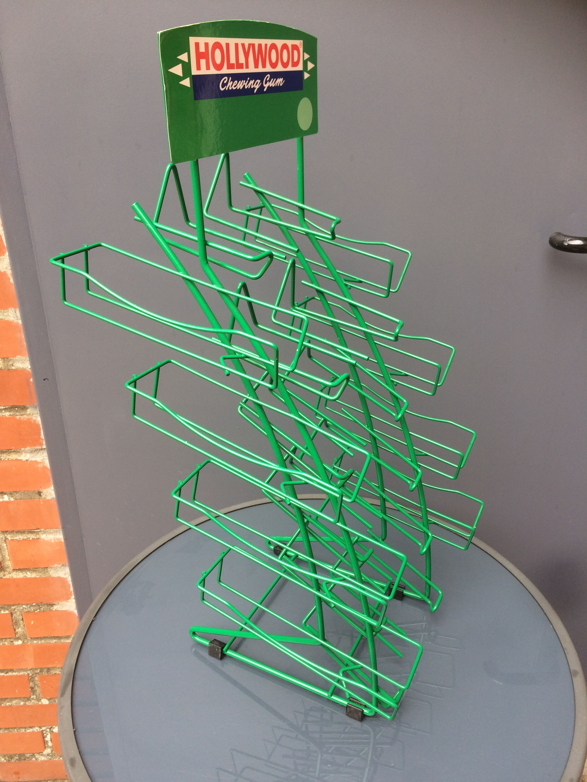 Vintage chewing-gum display
