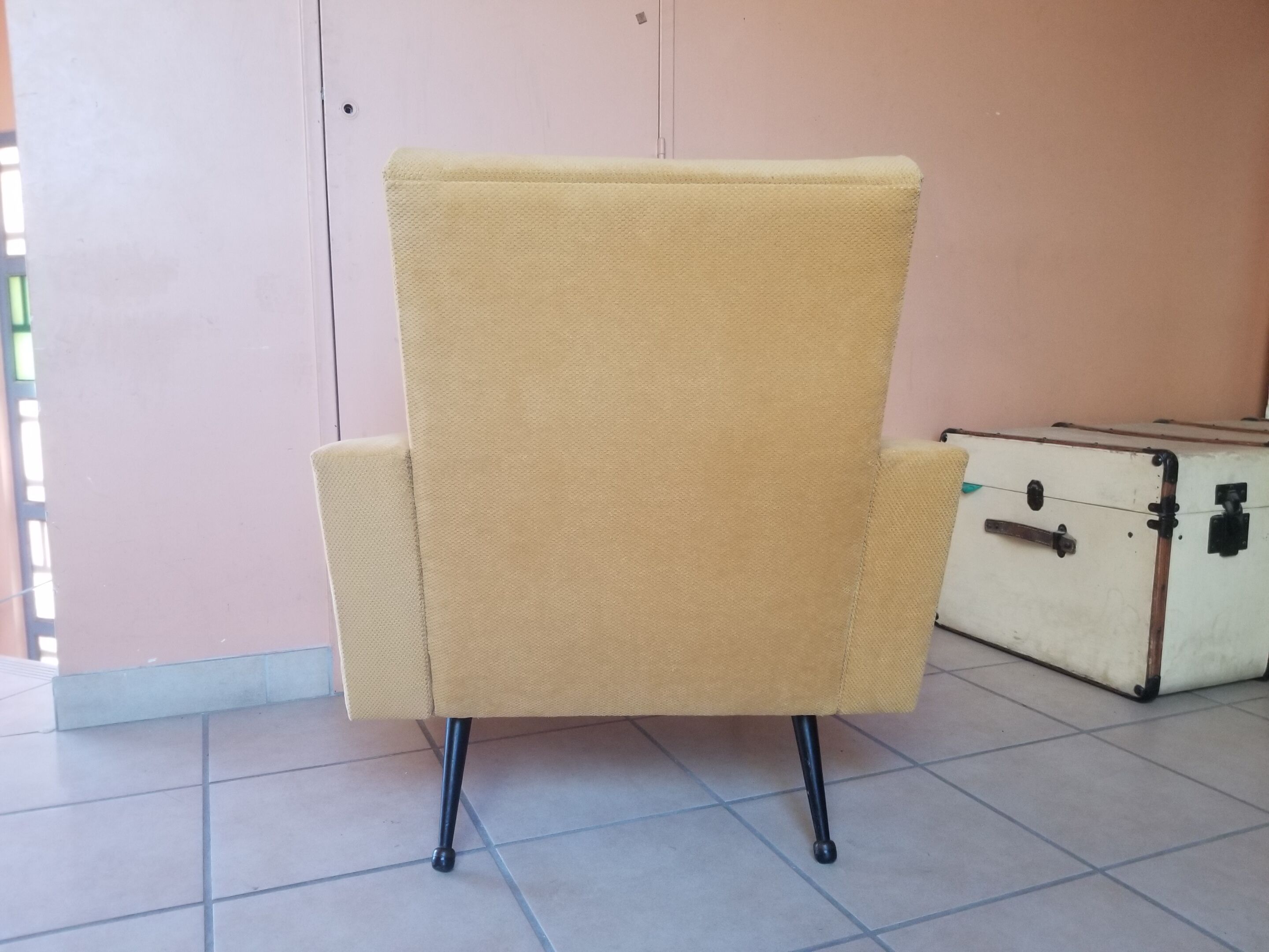 Wine armchair 60s fully restored