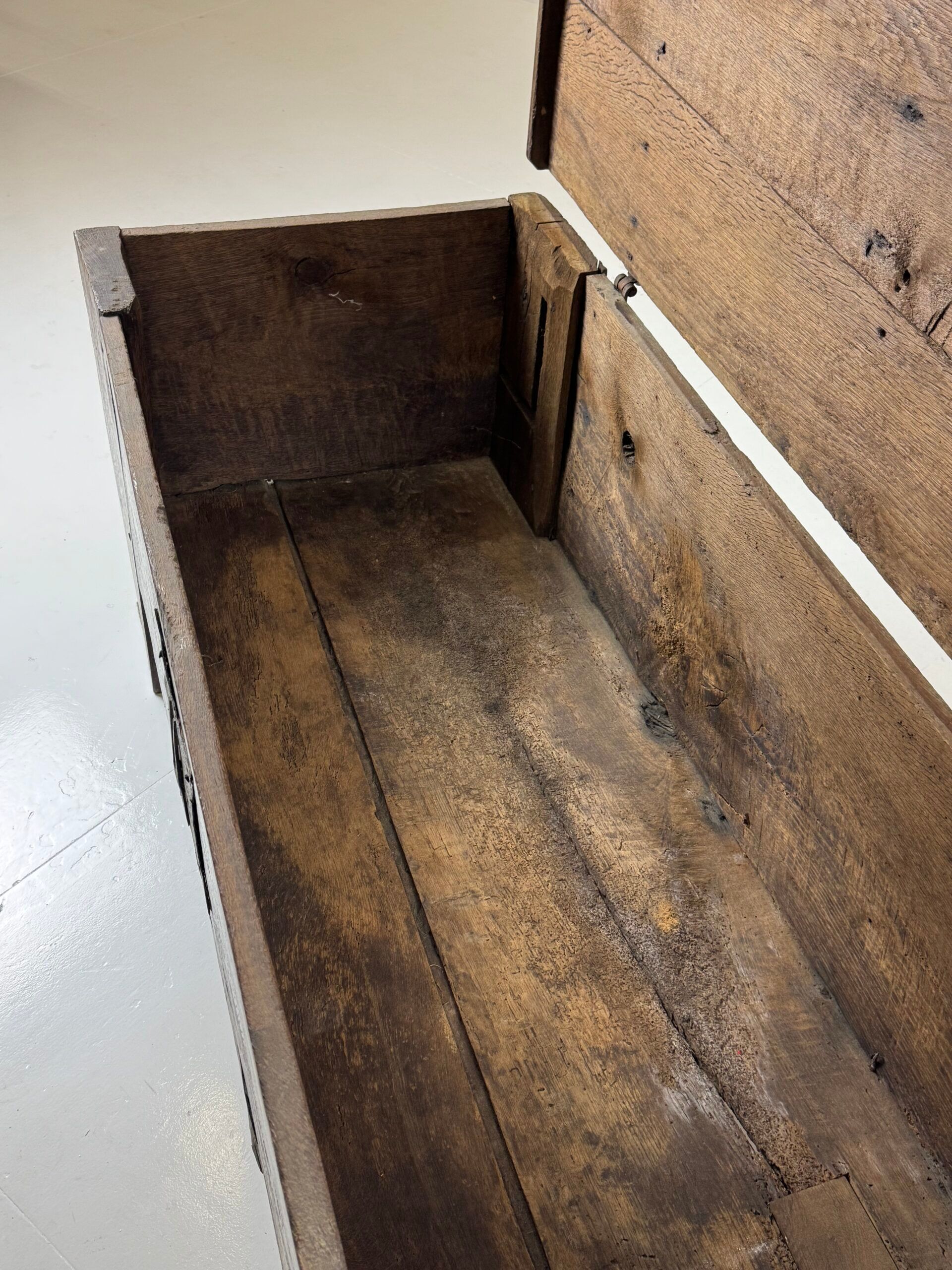 Stollentruhe chest 17th century