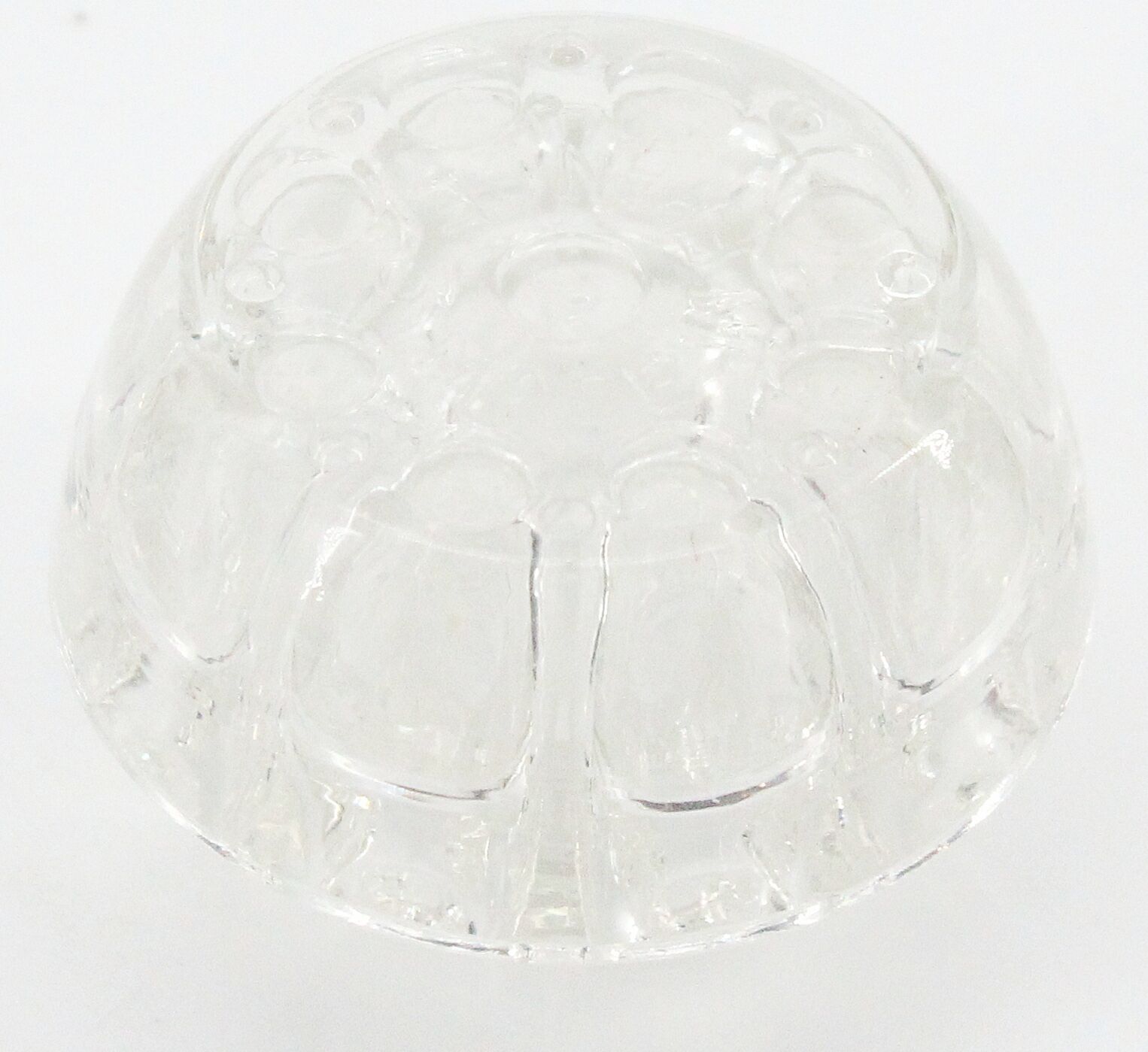 Pique old glass flowers