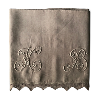 Old tinted drap