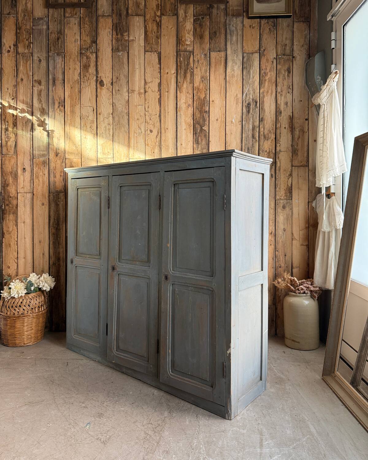 Old three-door workshop cabinet (renovated)