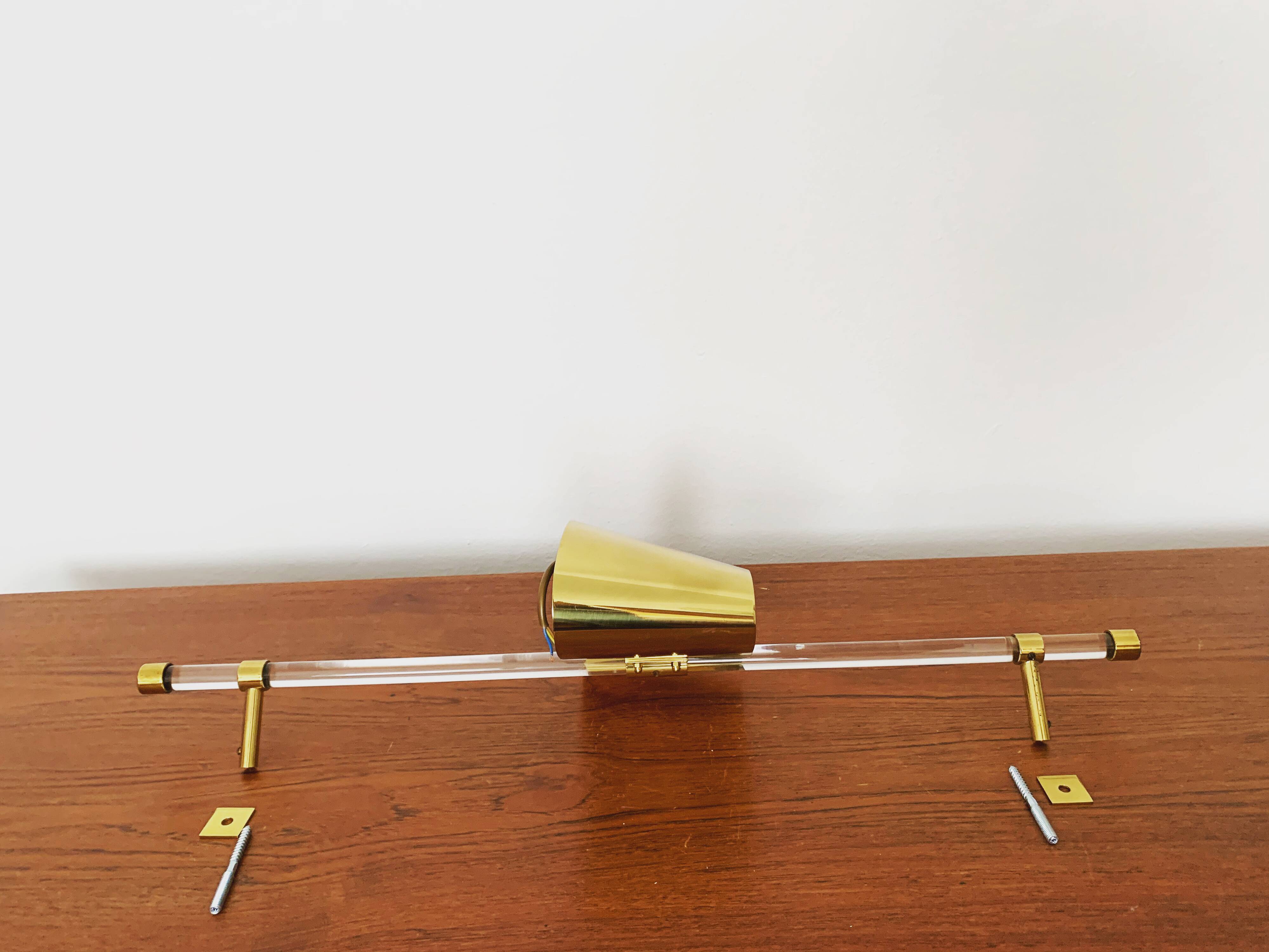 Applique murale en laiton et acrylique