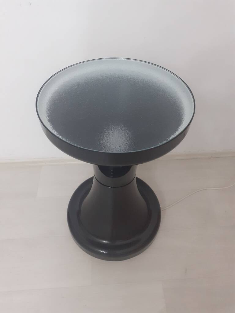 Illuminated coffee table from a nightclub, Tulip model, Space Age, Italy, 1970.