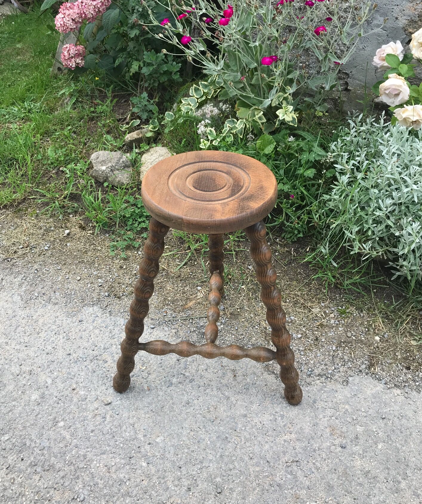 Vintage tripod stool