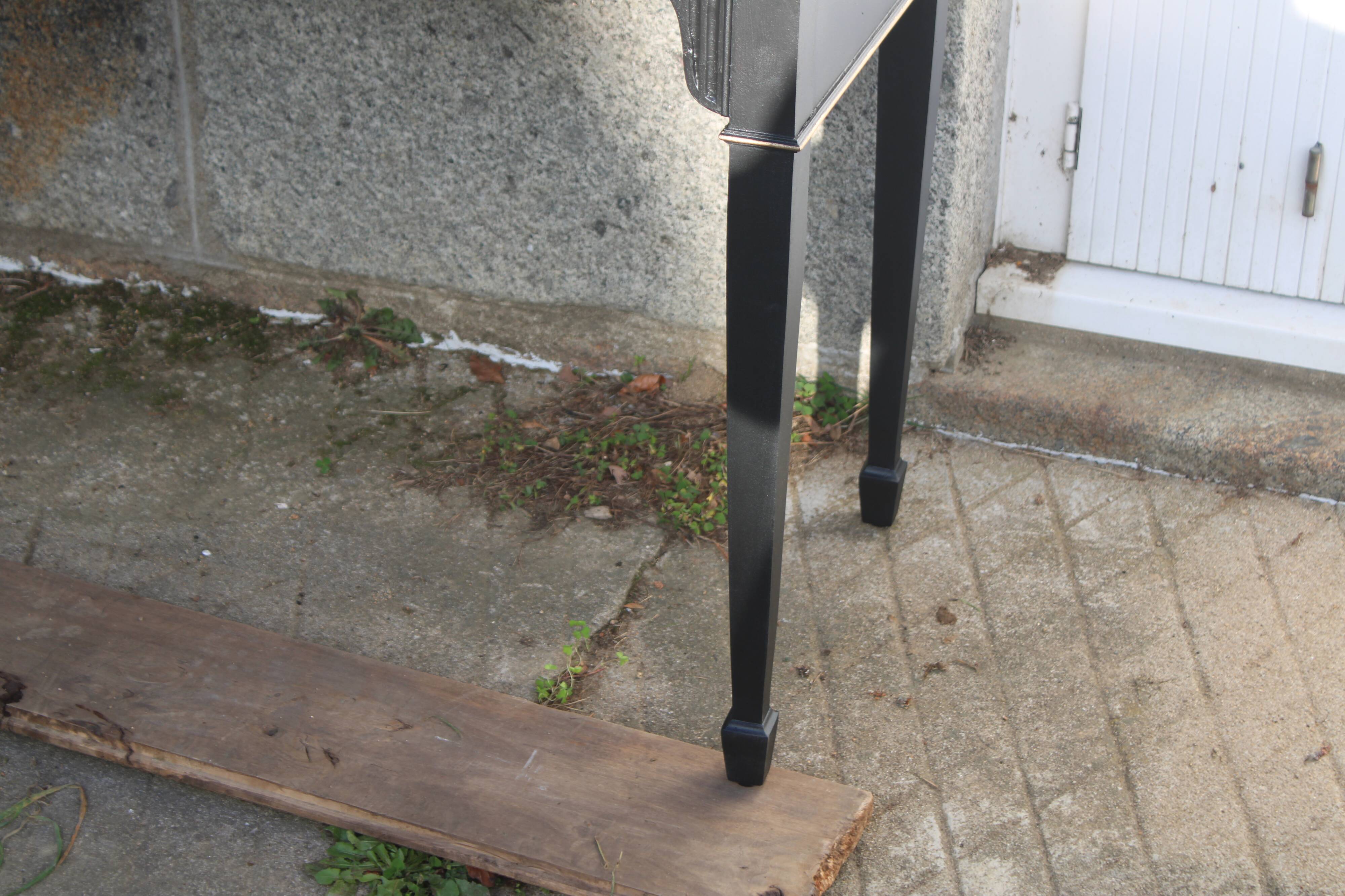 Restored antique console – Haussmannian elegance & velvet finish