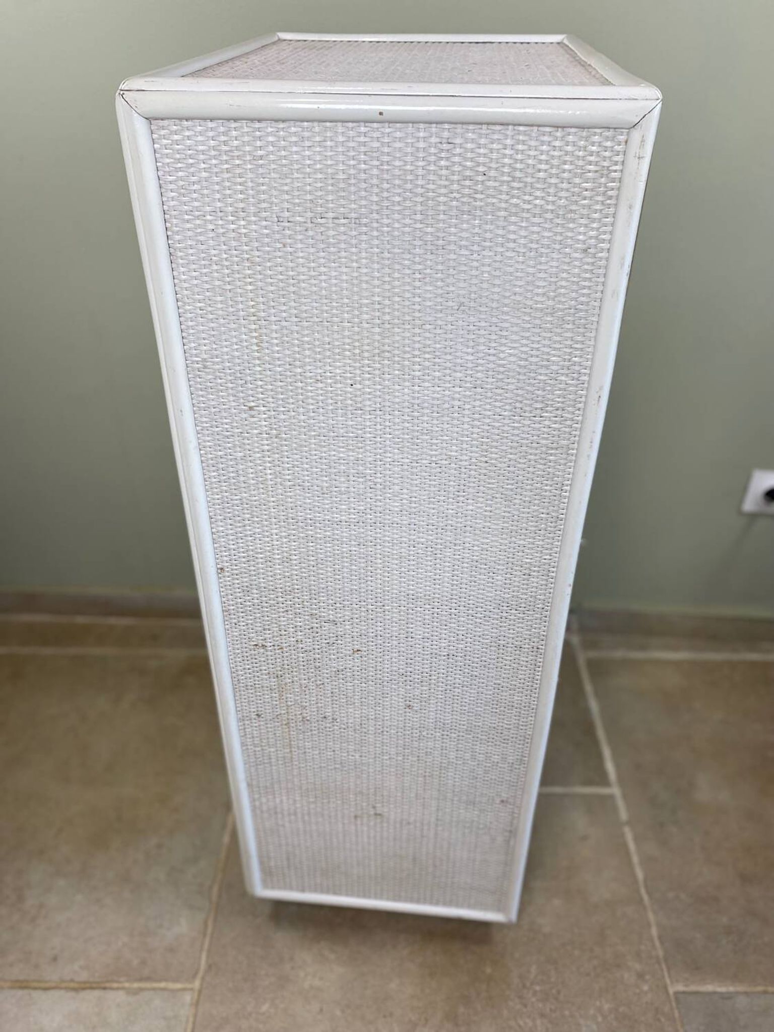 Vintage wicker chest of drawers