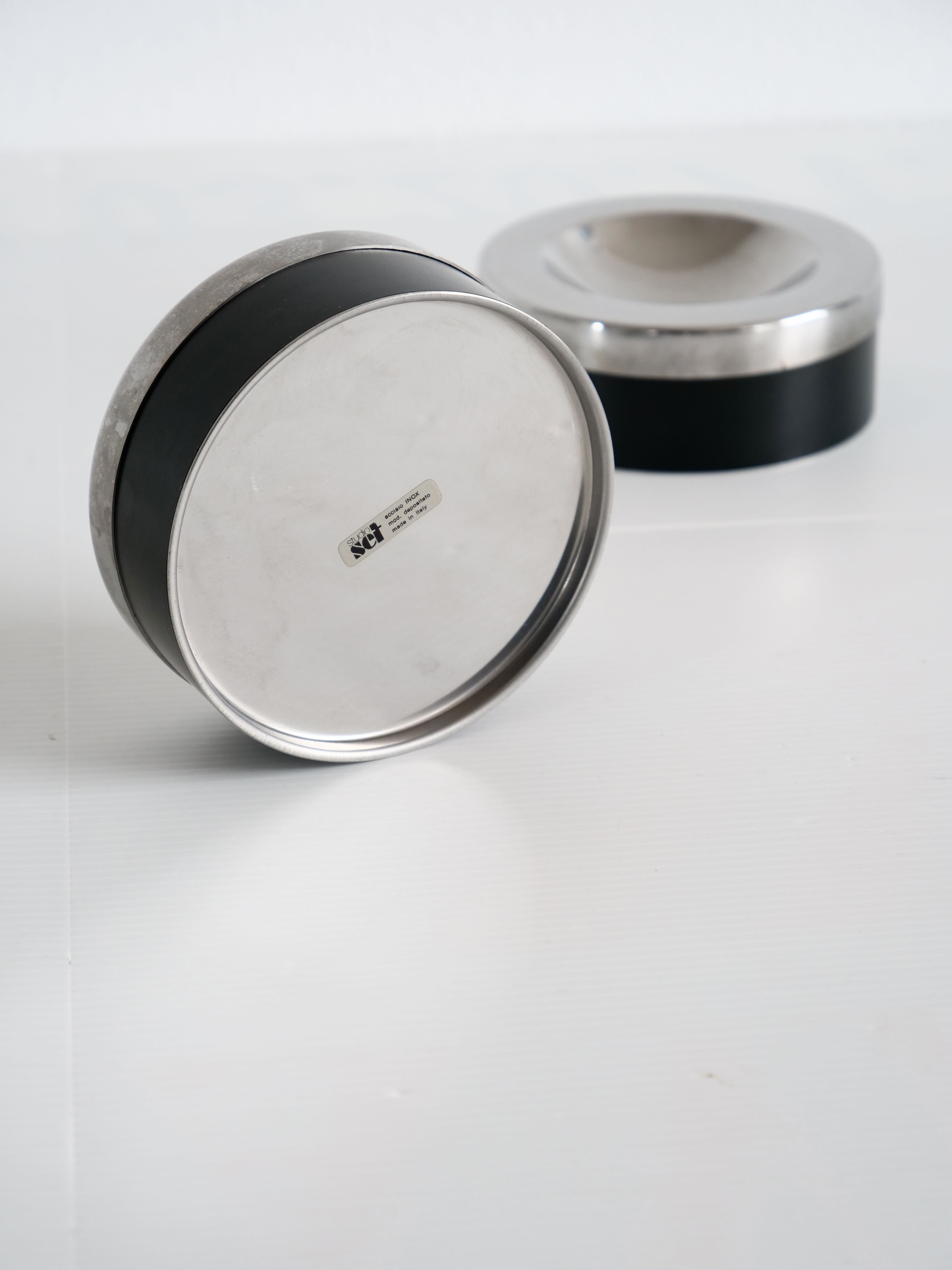 Pair of vacuum pockets design studio set Alberto Prina