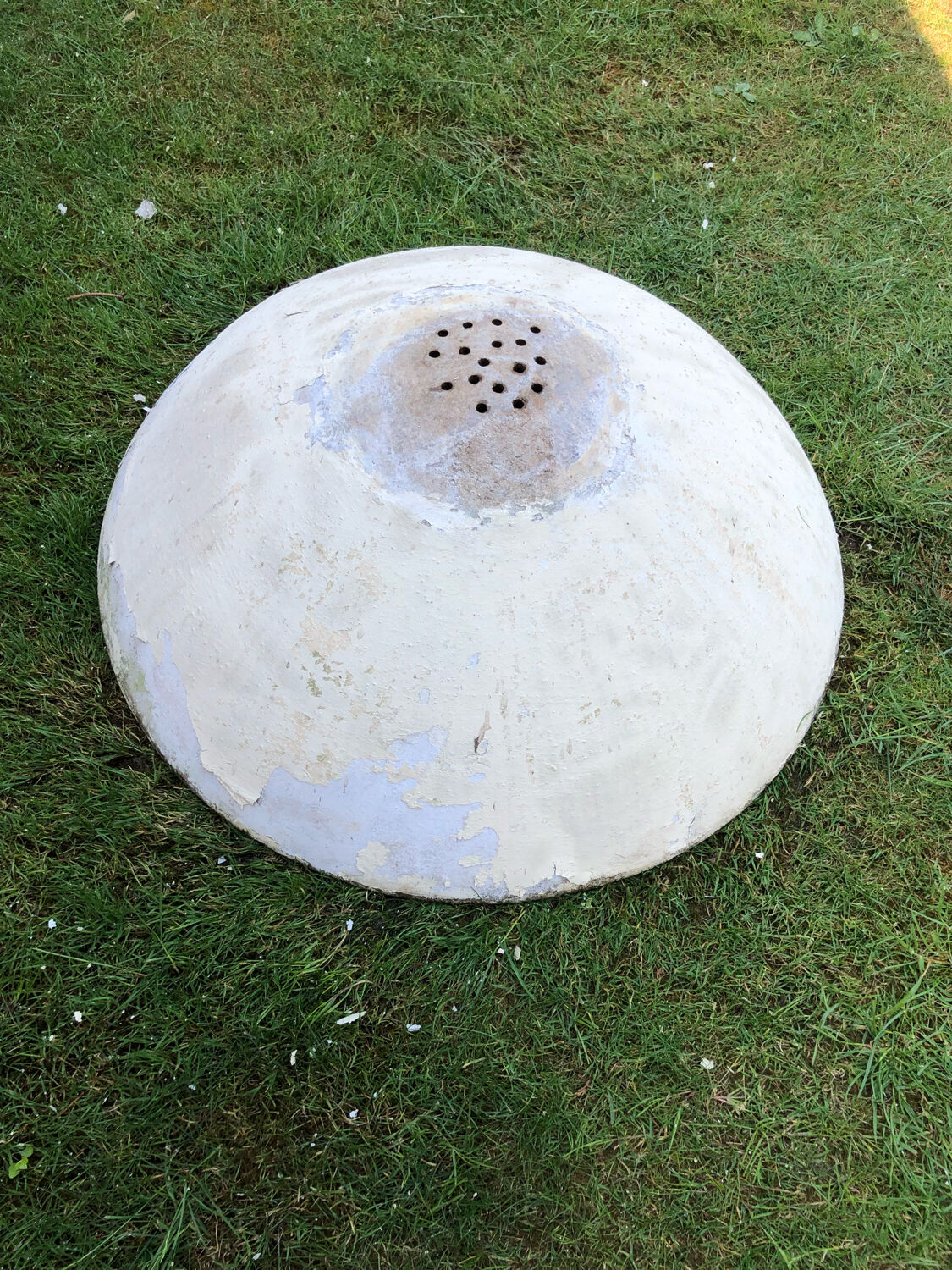 Eternit cement planter basin