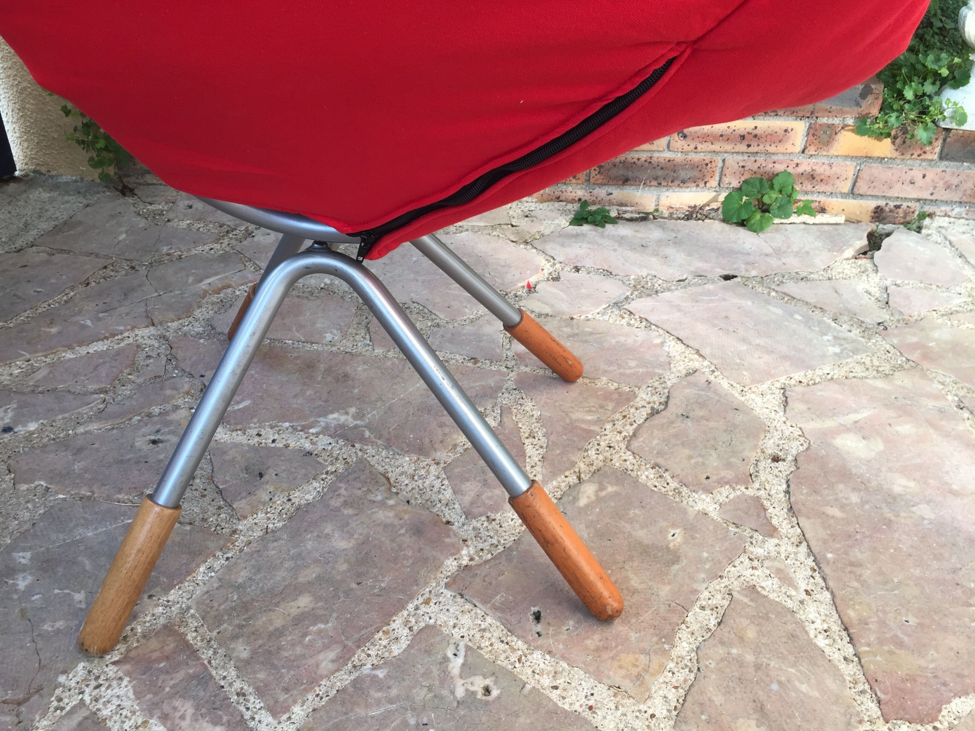 Pair of folding armchairs