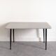 Table basse grise pieds métalliques